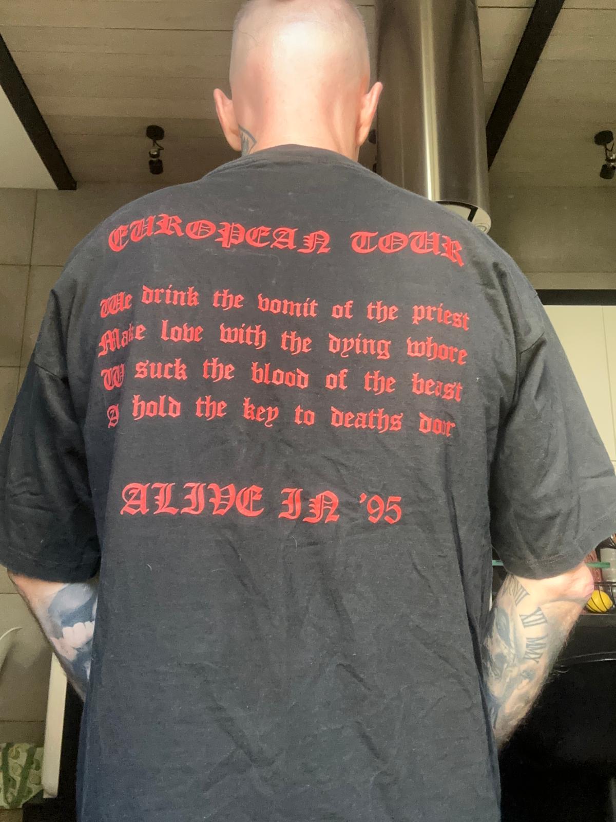 Vintage Hell – VENOM – Black Metal (T-Shirt)