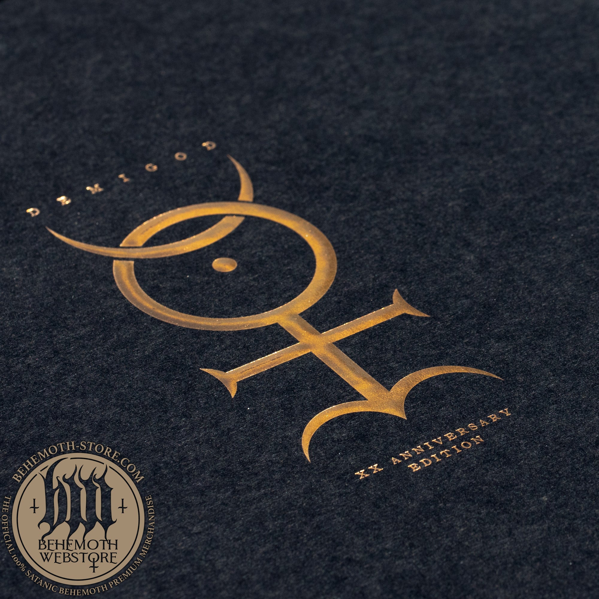 Behemoth – Demigod XX Deluxe Leerkarton