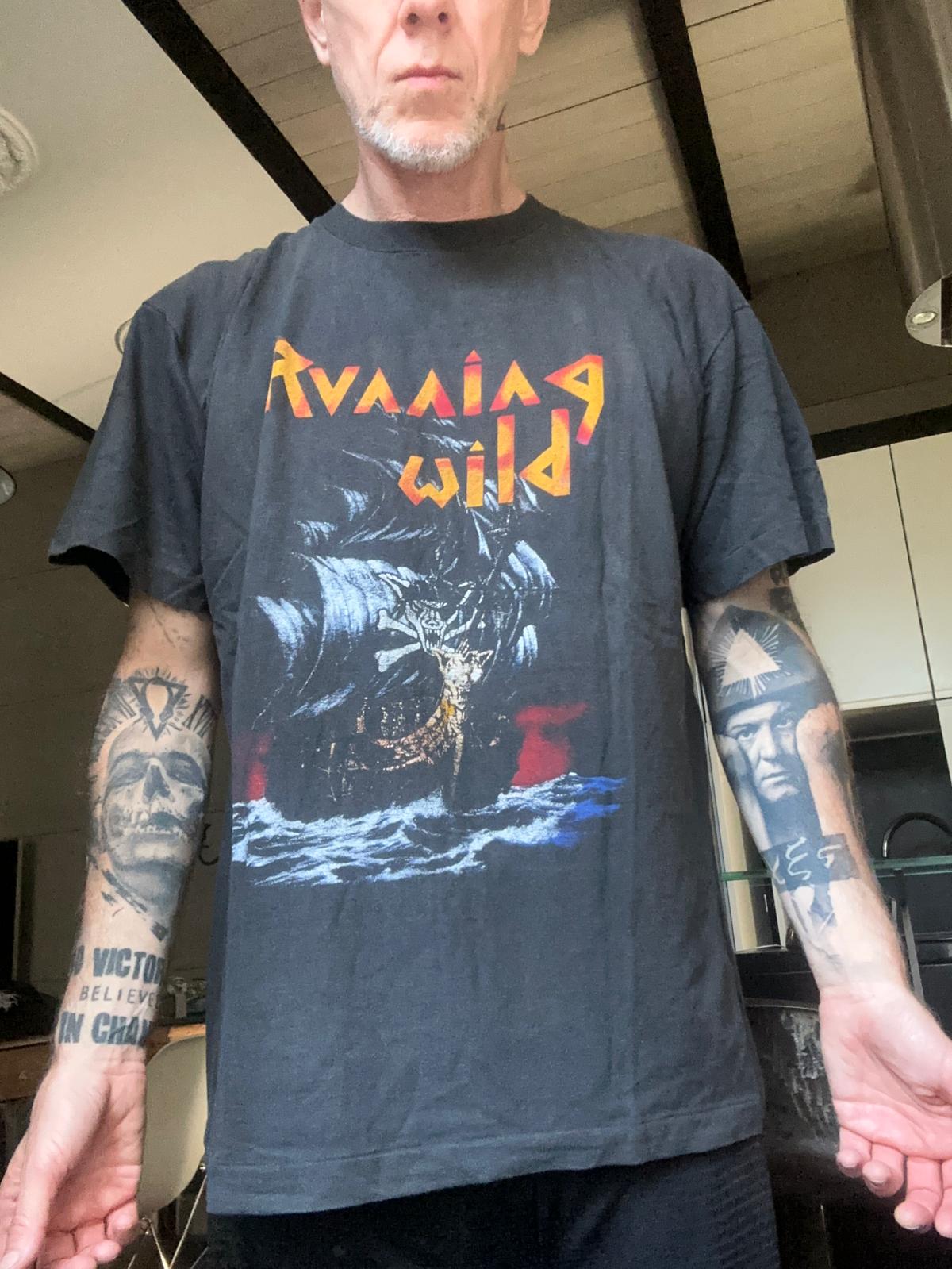 Vintage Hell – RUNNING WILD – Under Jolly Roger (T-shirt)