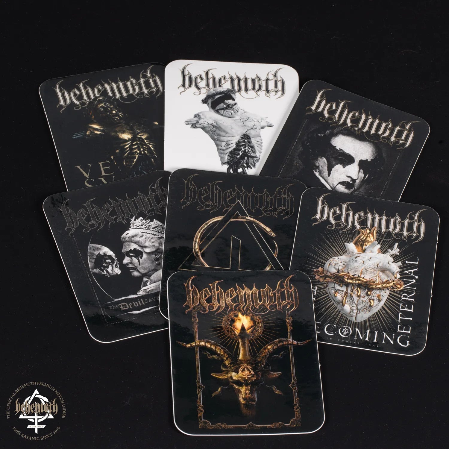 Un paquete de 7 pegatinas de vinilo de Behemoth