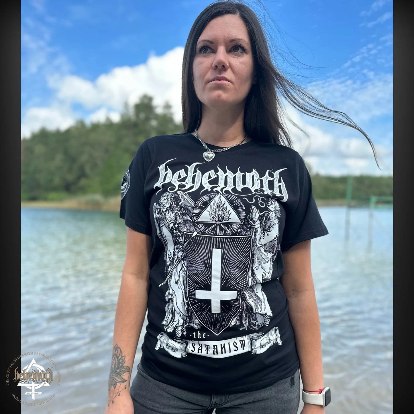 Camiseta de Behemoth 'El Sigilo Satánico'