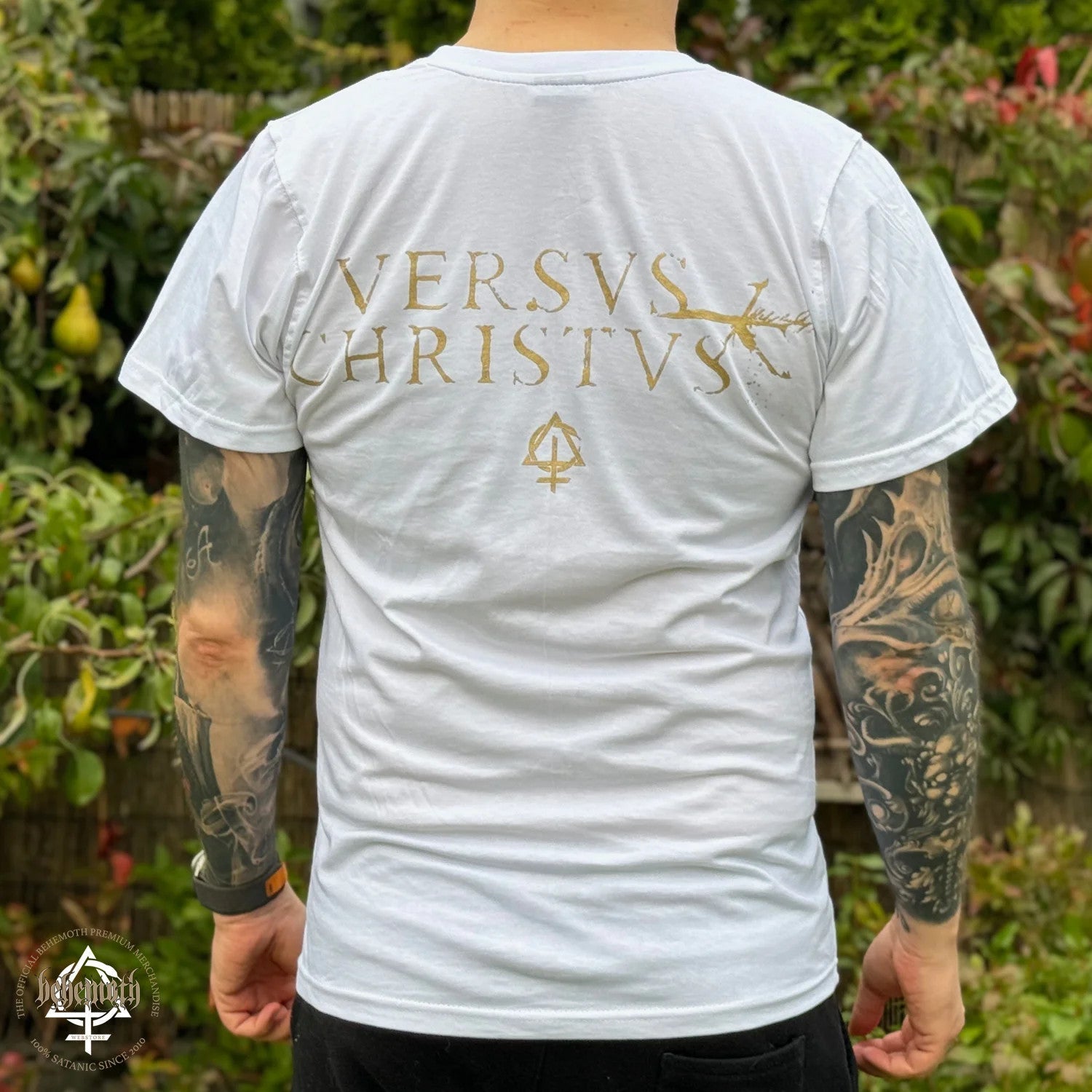 Camiseta gigante 'Versvs Christvs' - blanca